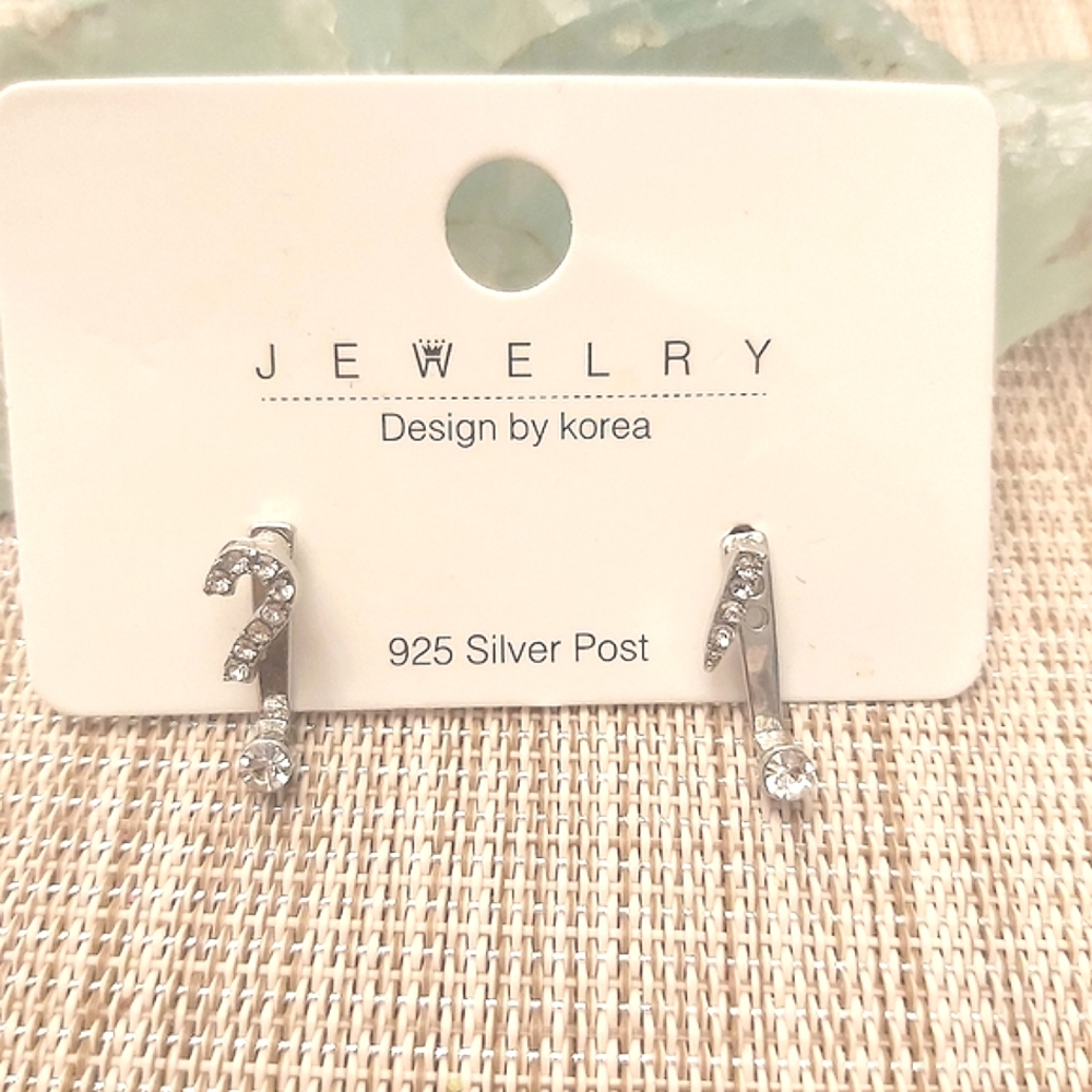 Sterling silver 925 Korea letters J and I stud earrings